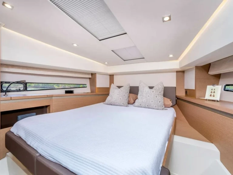 Noleggio Barca a motore a Zanzibar – Sunseeker Manhattan 56