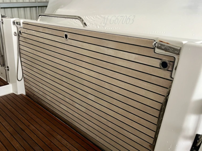 Noleggio barche Ajaccio economico FLYER 9 SUNdeck