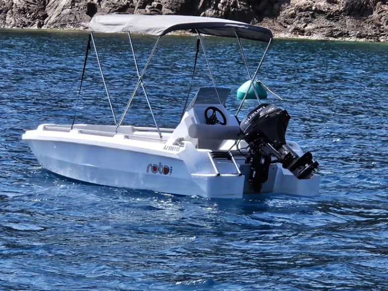 Noleggio barche ROTO 450s Family a Serriera su Samboat