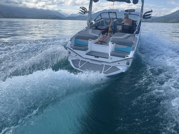 Noleggio barche Nautique Correct Craft g21 a Annecy su Samboat