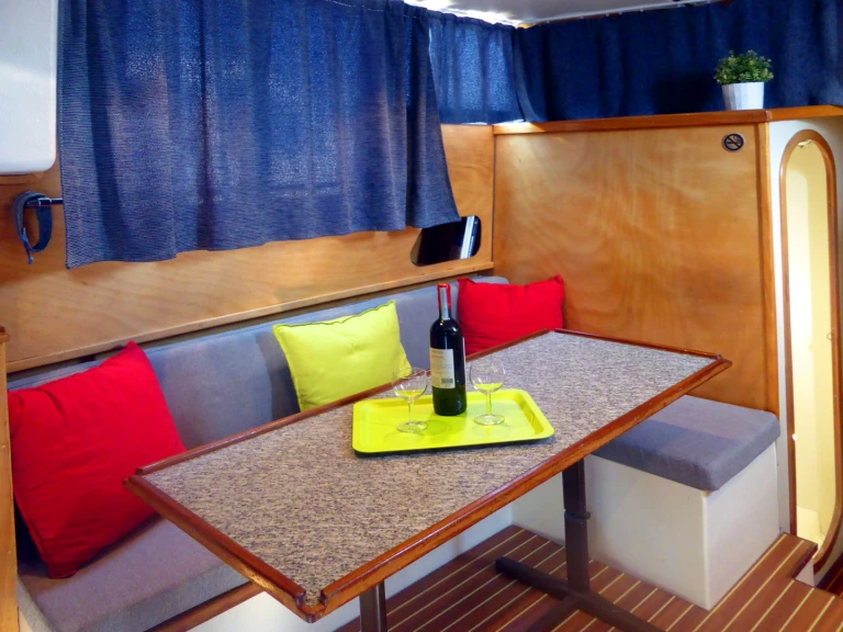 Noleggio Houseboat  con patente nautica