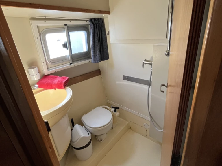 Noleggio Houseboat  con patente nautica