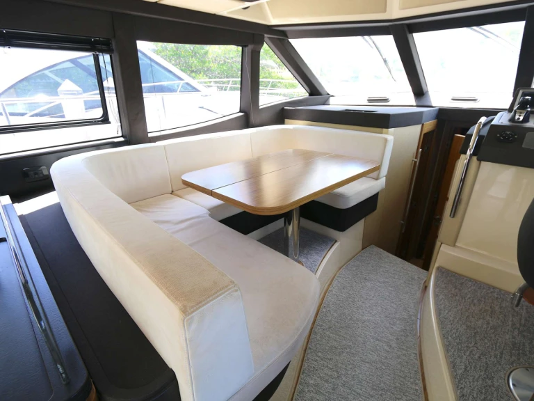 Noleggio a Bahamas – Azimut Caprice su SamBoat