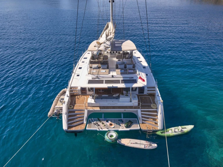 Fountaine Pajot SERENISSIMA da affittare a  Atene