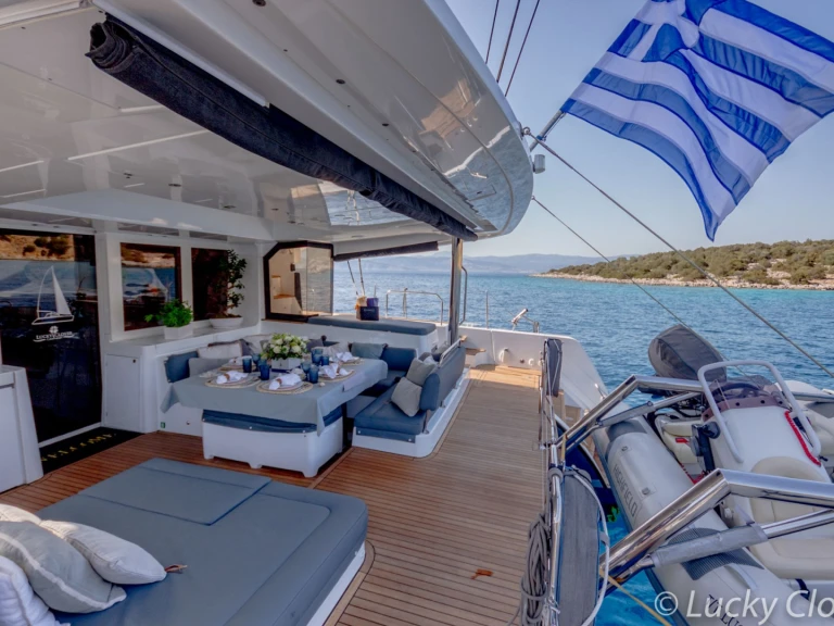 Noleggio Yacht di lusso con o senza skipper Lagoon a Santorini (Isola)