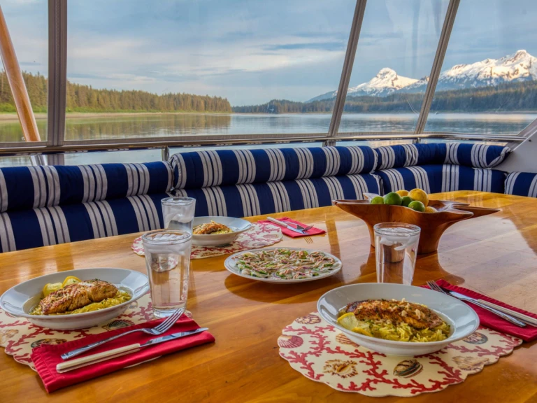 Noleggio Yacht di lusso a Alaska – Broward MY LADY ALASKA