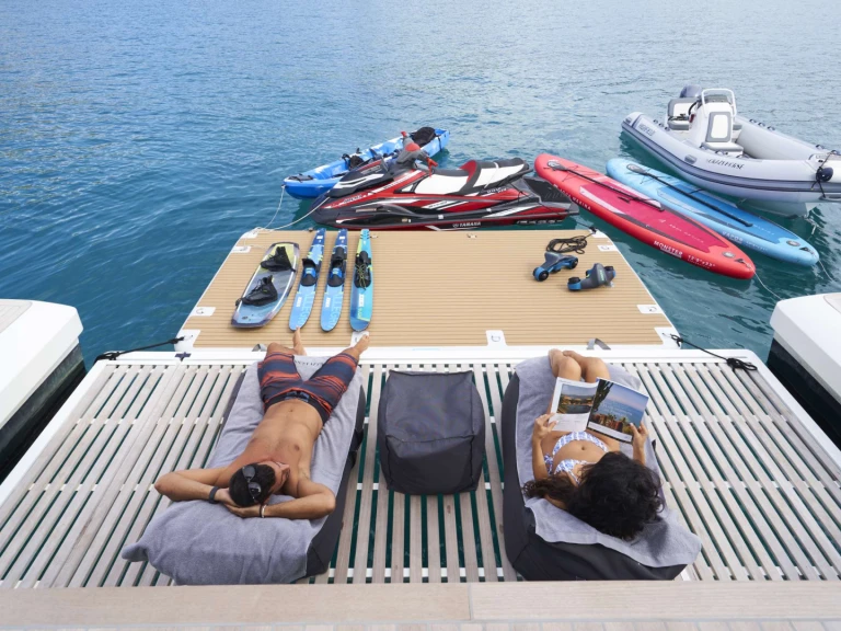 Noleggio Yacht di lusso a Atene – Lagoon CRAZY HORSE