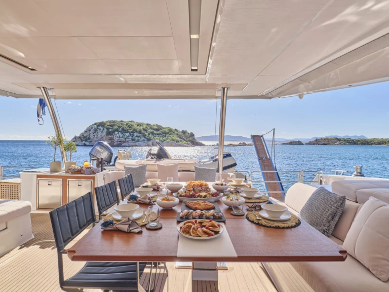 Noleggio a Atene – Fountaine Pajot MAJESTY OF GREECE su SamBoat