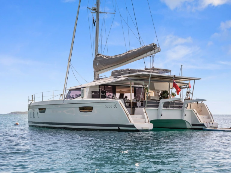 Noleggiare una Fountaine Pajot IARA a Isole Vergini Britanniche