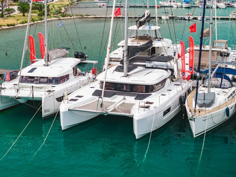 Noleggio Catamarano con o senza skipper Lagoon a Benítses
