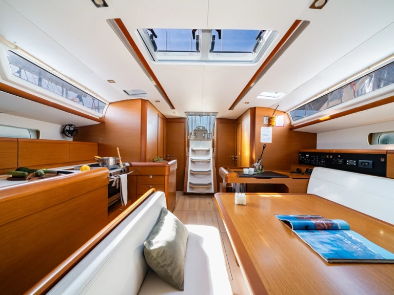 Noleggio barche Jeanneau Sun Odyssey 519 a Piso Livadi su Samboat