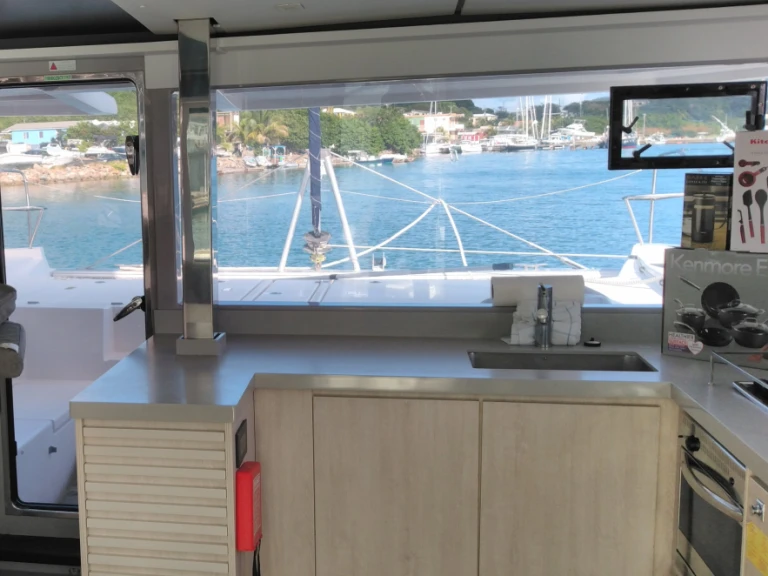 Noleggio barche Leopard Catamarans / Robertson & Caine Leopard 45 a Parish of Saint George su Samboat