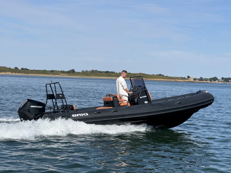 Noleggiare una Zodiac Pro Open 550 Ultimate a Arzon