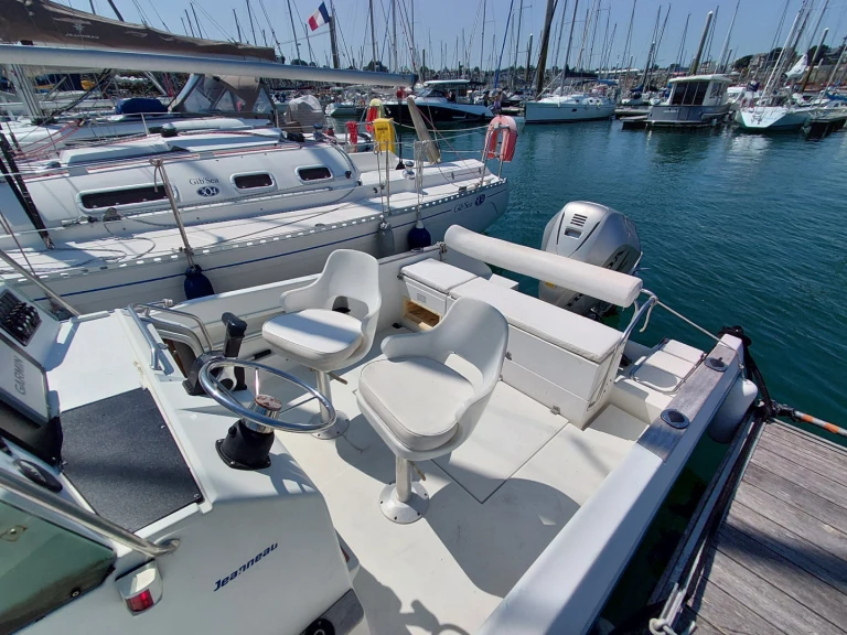 Jeanneau Cap Camarat 675 da affittare a  Saint-Quay-Portrieux
