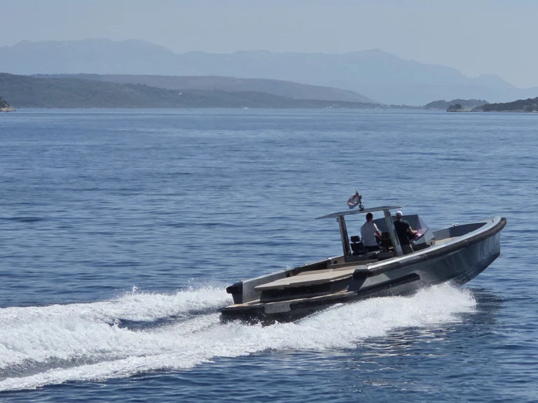 Noleggio Barca a motore Wally con patente nautica