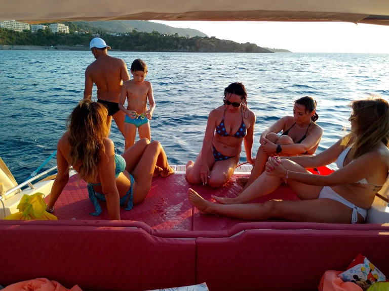 Noleggio barche Cranchi Aquamarina 31 a Cefalù su Samboat