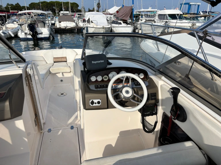 Noleggio Barca a motore con o senza skipper Régal a Golfe-Juan