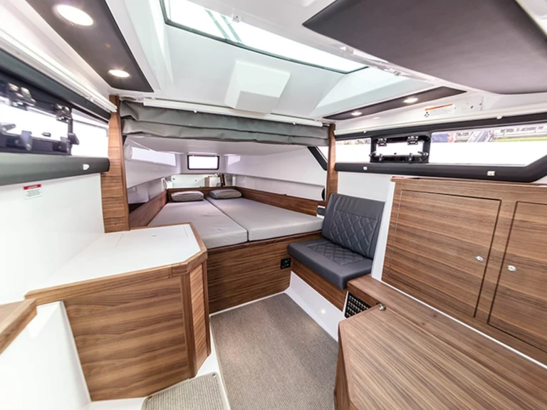 Noleggiare una Axopar Axopar 37 T-Top a Arcachon