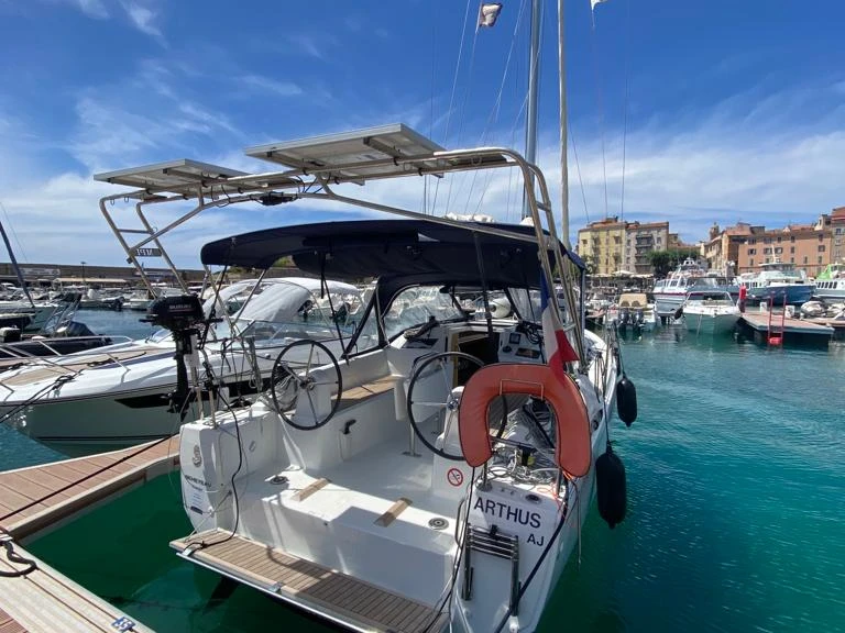 Noleggio Barca a vela a Ajaccio – Bénéteau Oceanis 30.1