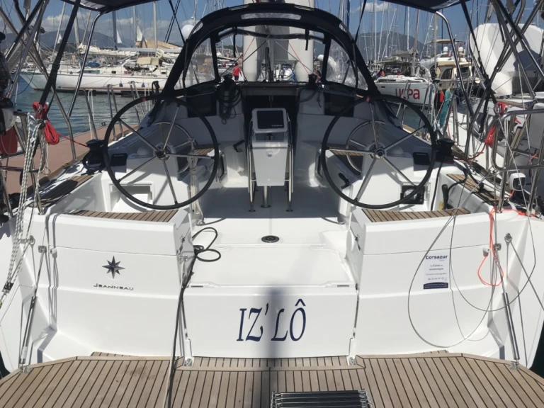 Noleggio Barca a vela a Ajaccio – Jeanneau Sun Odyssey 389