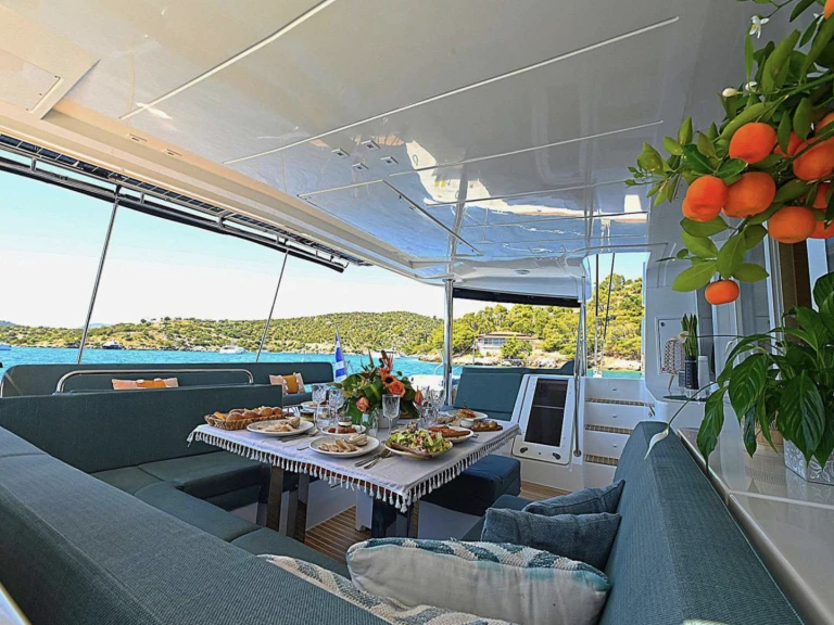 Noleggio Catamarano a Athens Marina – Lagoon Lagoon 52