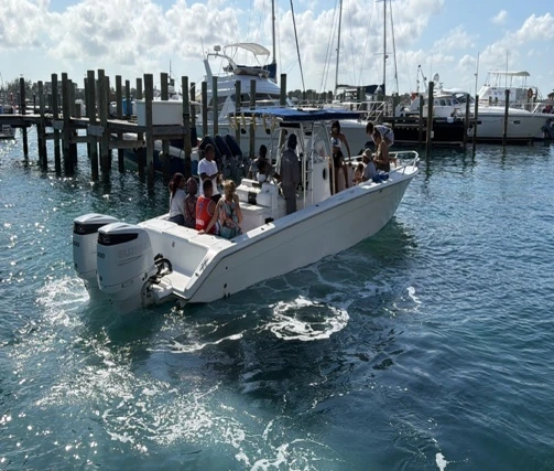 Noleggio Barca a motore con o senza skipper Marlago a Nassau