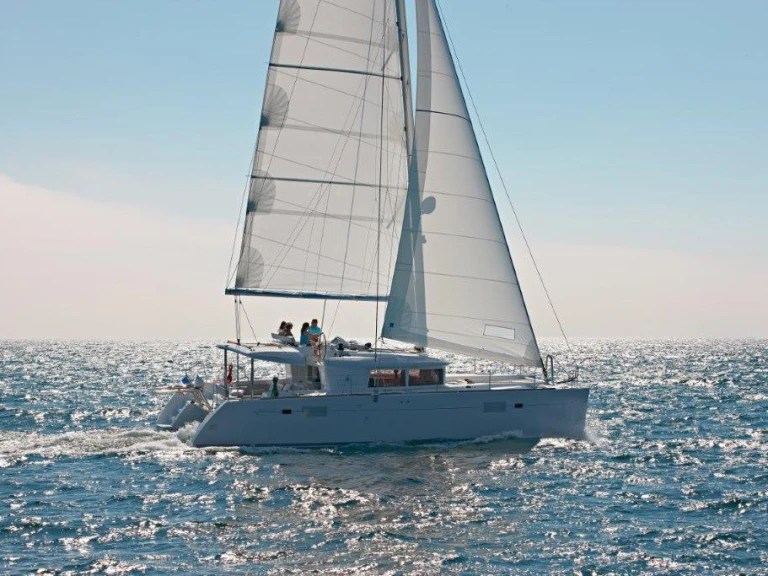 Noleggio Catamarano con o senza skipper Lagoon a Piso Livadi
