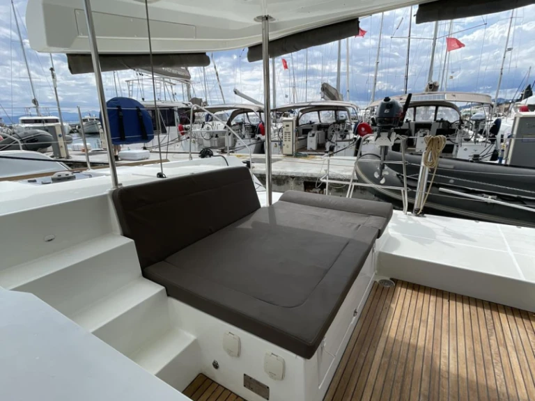Lagoon Lagoon 450 F da affittare a  Piso Livadi
