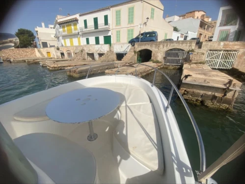 Noleggiare una Sessa Marine Key Largo 22 a Portocolom
