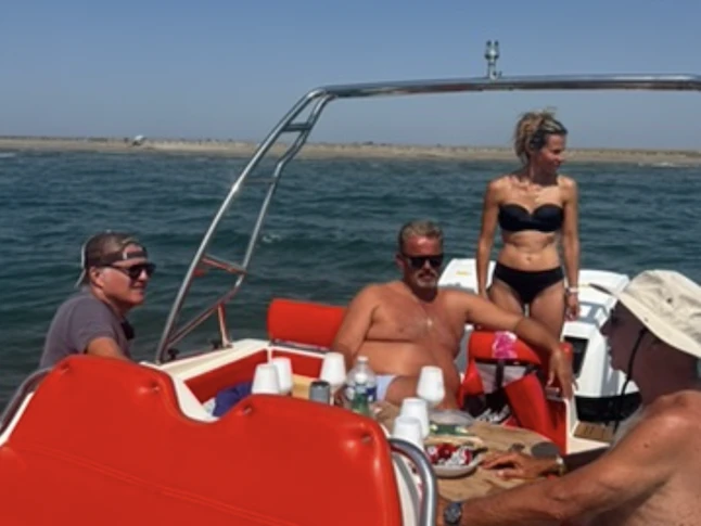 Noleggio Gommone a Port-Camargue – Nuova Jolly Prince 30