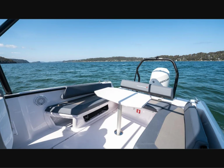 Noleggio a Paris – Axopar 25 cross top su SamBoat