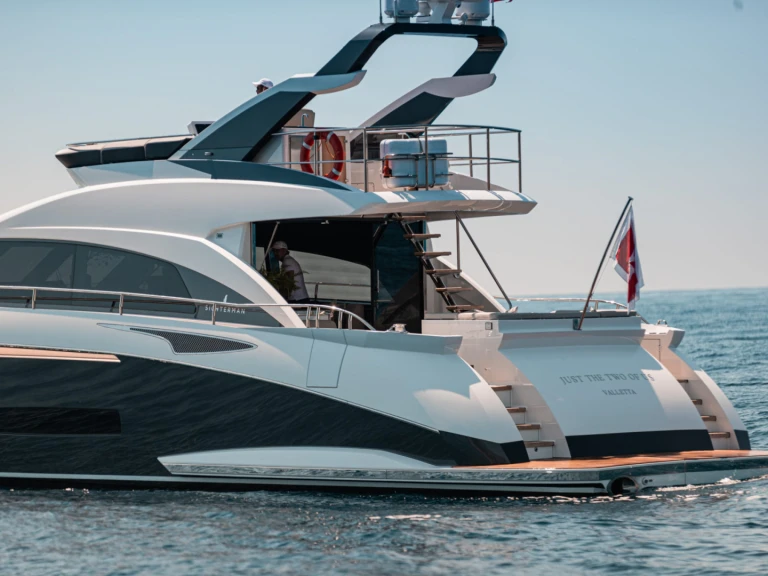 Yacht di lusso a noleggio a Paris al miglior prezzo