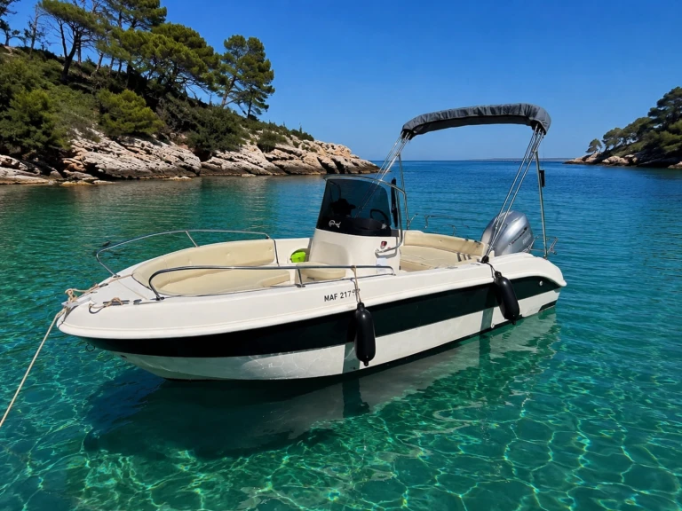 Noleggio Barca a motore a Le Brusc – Trimarchi Eolo 57
