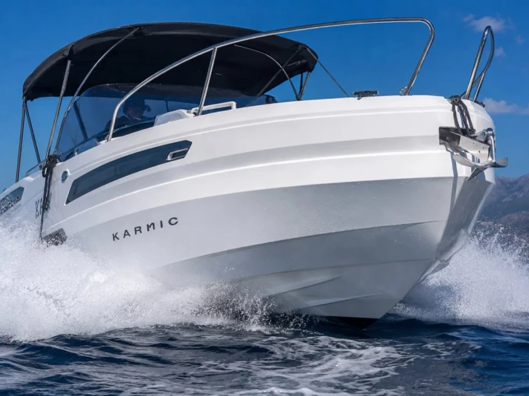 Noleggio a Porto do Funchal – Karnic R8S su SamBoat