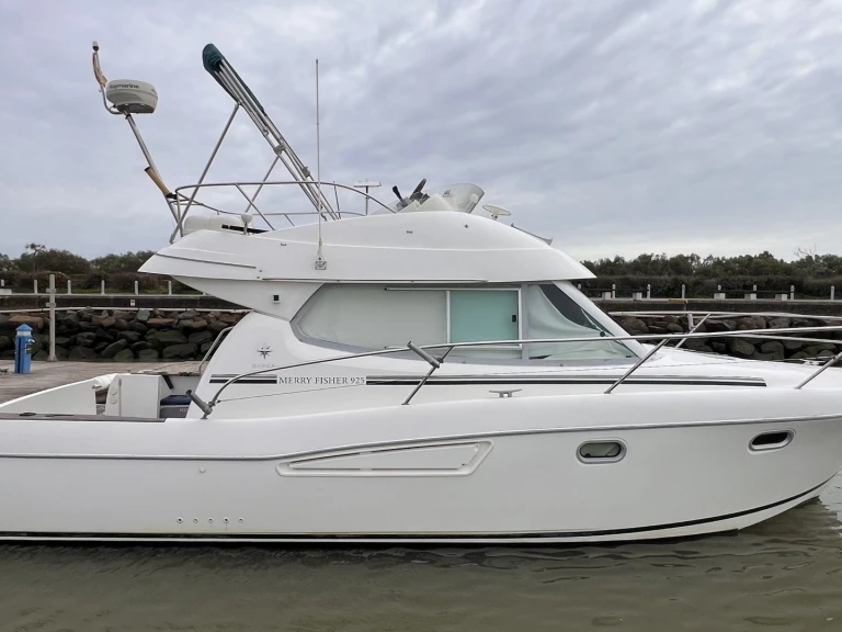 Jeanneau Merry Fisher 925 Fly da affittare a  Real Club Marítimo de Huelva