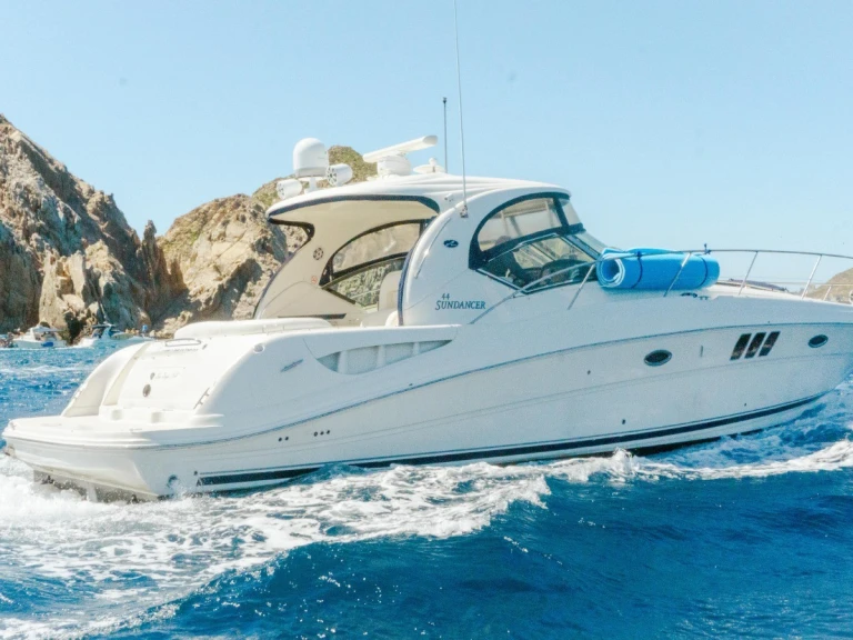 Noleggio barche Sea Ray Sea Ray 455 Sundancer a Cabo San Lucas su Samboat