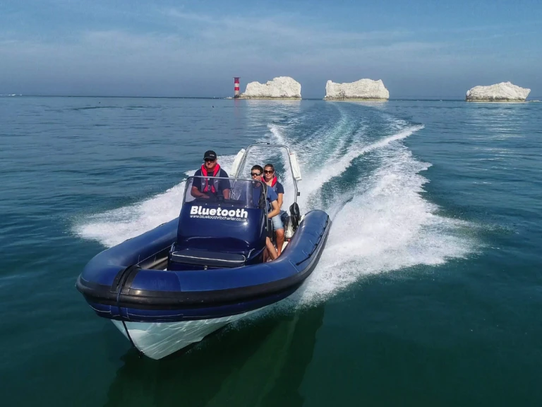 Gommone a noleggio a Hamble-le-Rice al miglior prezzo