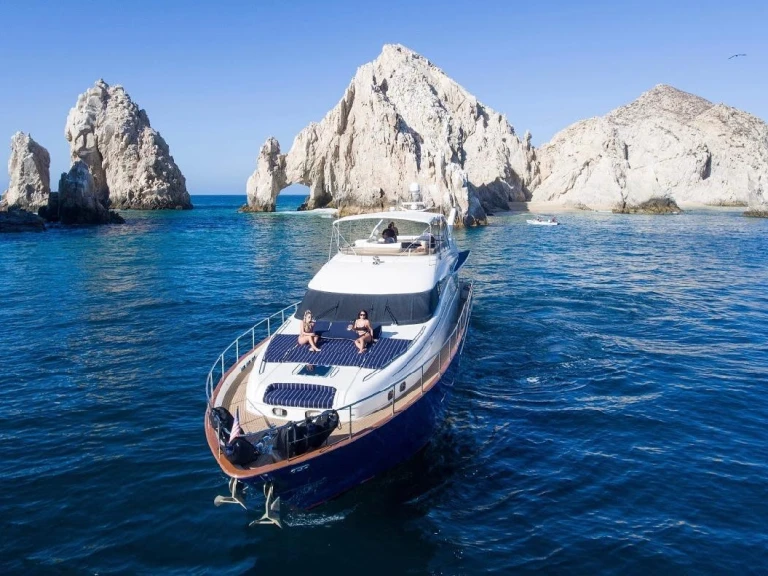 Noleggio Yacht di lusso Viking Yachts con patente nautica