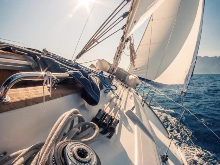 Noleggiare una Jeanneau sunrise 35 a Gijón