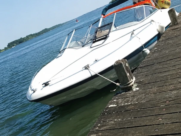 Noleggio Barca a motore con o senza skipper Bayliner a Dienville