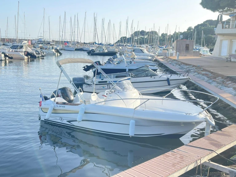 Noleggio a Carqueiranne – Bénéteau Flyer 550 Open su SamBoat