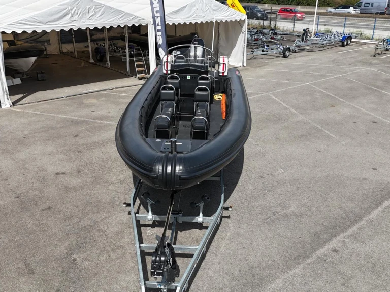 Noleggio barche Searib's SR 8.60 PRO a Vannes su Samboat