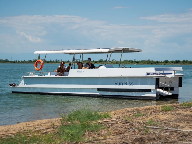Noleggio Barca a motore a Caorle – Lagoon 33 solar
