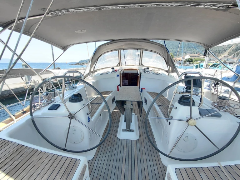 Noleggiare una Bavaria Bavaria 43 Cruiser a Lefkáda