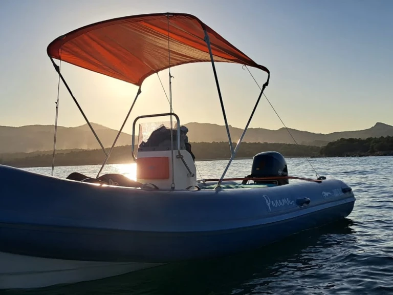 Gommone a noleggio a Porto Rotondo al miglior prezzo