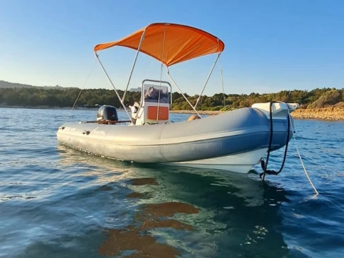 Panama 17 da affittare a  Porto Rotondo