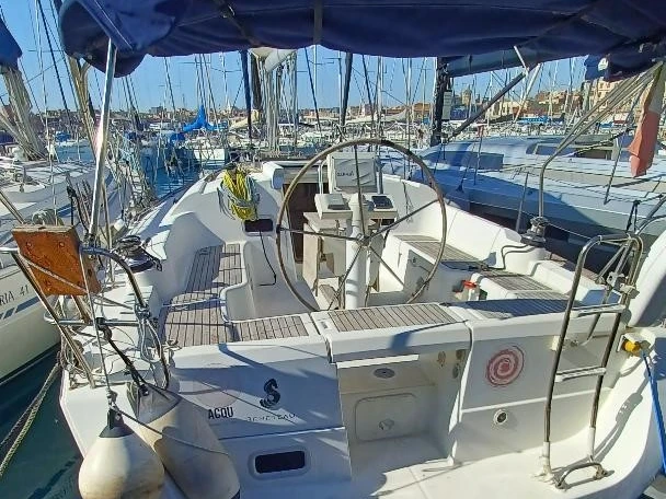 Noleggiare una Bénéteau Oceanis 37 a Porto Ercole