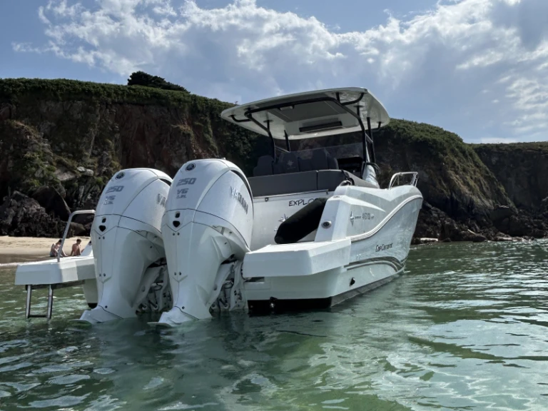 Noleggio barche Jeanneau Cap Camarat 9.0 CC a Francia su Samboat