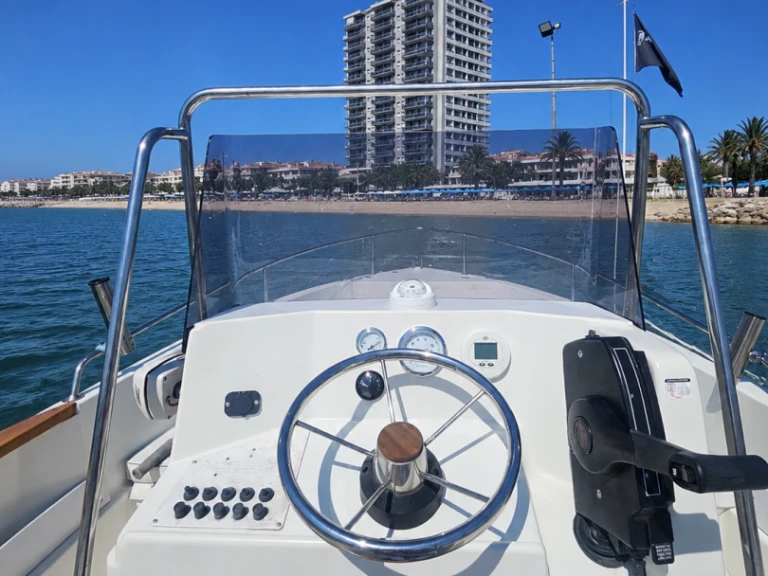 Noleggio a Porto San Giorgio – Conero CONERO CIAO 540 su SamBoat