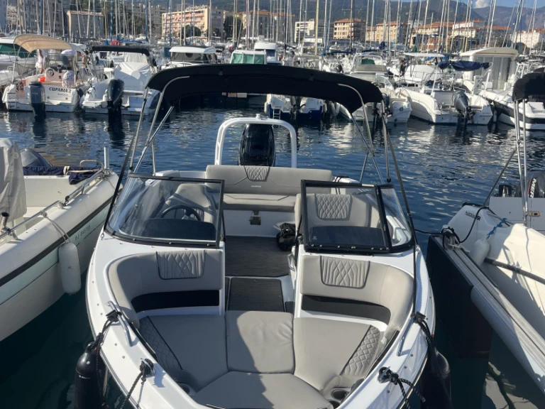 Noleggio barche Ajaccio economico GT 225